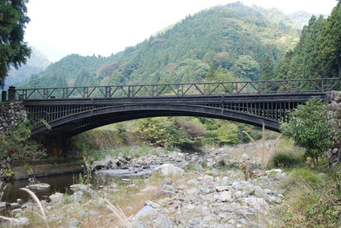 鋳鉄橋